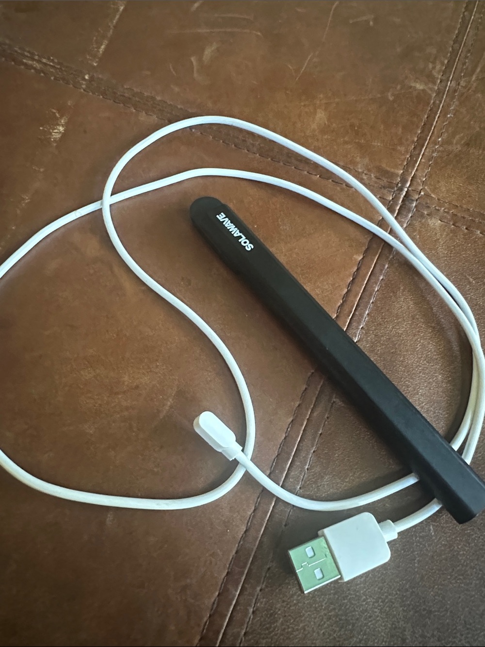 SOLAWAVE Black LED Skincare Wand – Portable Microcurrent Tool